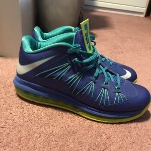 LeBron James Nike’s